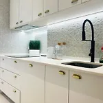 Bernardim - No 87 - 2b - The Three-bedroom Escape * Лиссабон