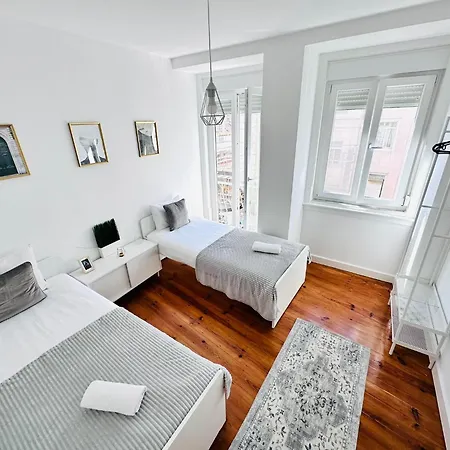 Bernardim - No 87 - 2b - The Three-bedroom Escape * Лиссабон