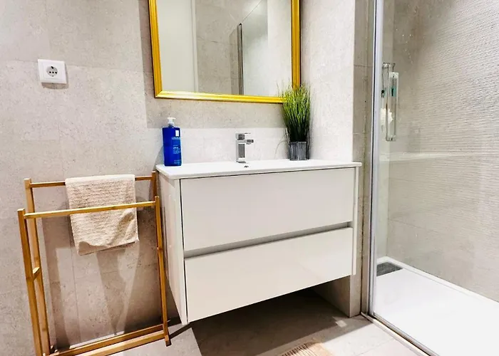 Апартаменти Bernardim - No 87 - 2b - The Three-bedroom Escape *