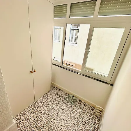 Bernardim - No 87 - 2b - The Three-bedroom Escape Apartment