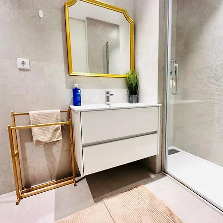 דירה Bernardim - No 87 - 2b - The Three-bedroom Escape *